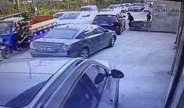 女子爆料越野车视频播放,惊险瞬间引发网友热议